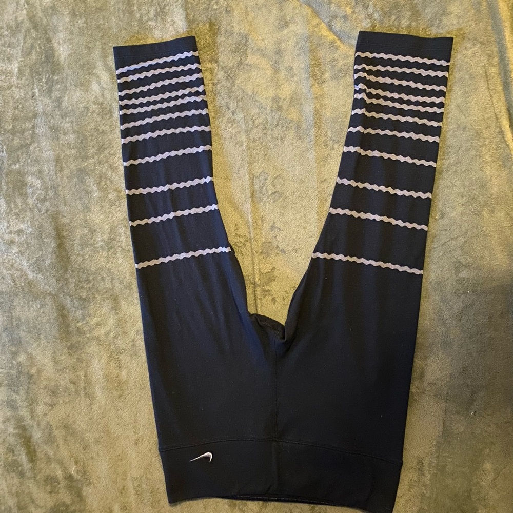 Nike leggings